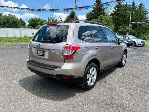 Used 2015 Subaru Forester 2.5i Premium w/ All-Weather Package AWD/4WD image 5