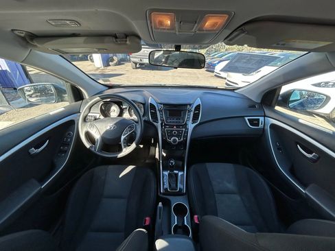 Used 2016 Hyundai Elantra GT image 17