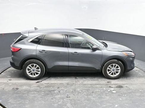 Used 2022 Ford Escape SE image 26