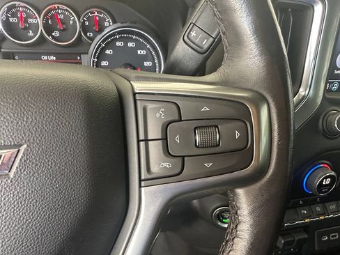 Used 2022 Chevrolet Silverado 1500 RST w/ Redline Edition AWD/4WD image 23