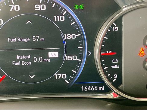 Used 2022 GMC Acadia Denali FWD image 12