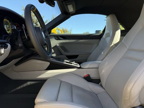 Certified 2021 Porsche 911 Carrera image 13