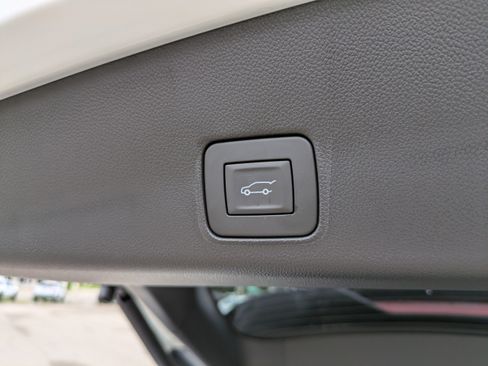 New 2026 Chevrolet TrailBlazer LT w/ Convenience Package FWD image 14