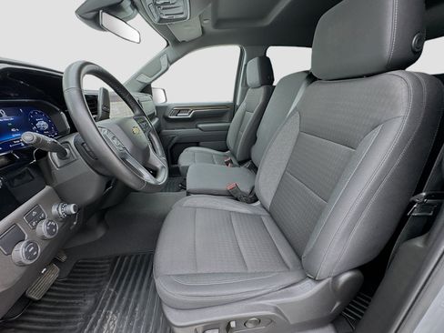 Used 2024 Chevrolet Silverado 1500 LT image 13