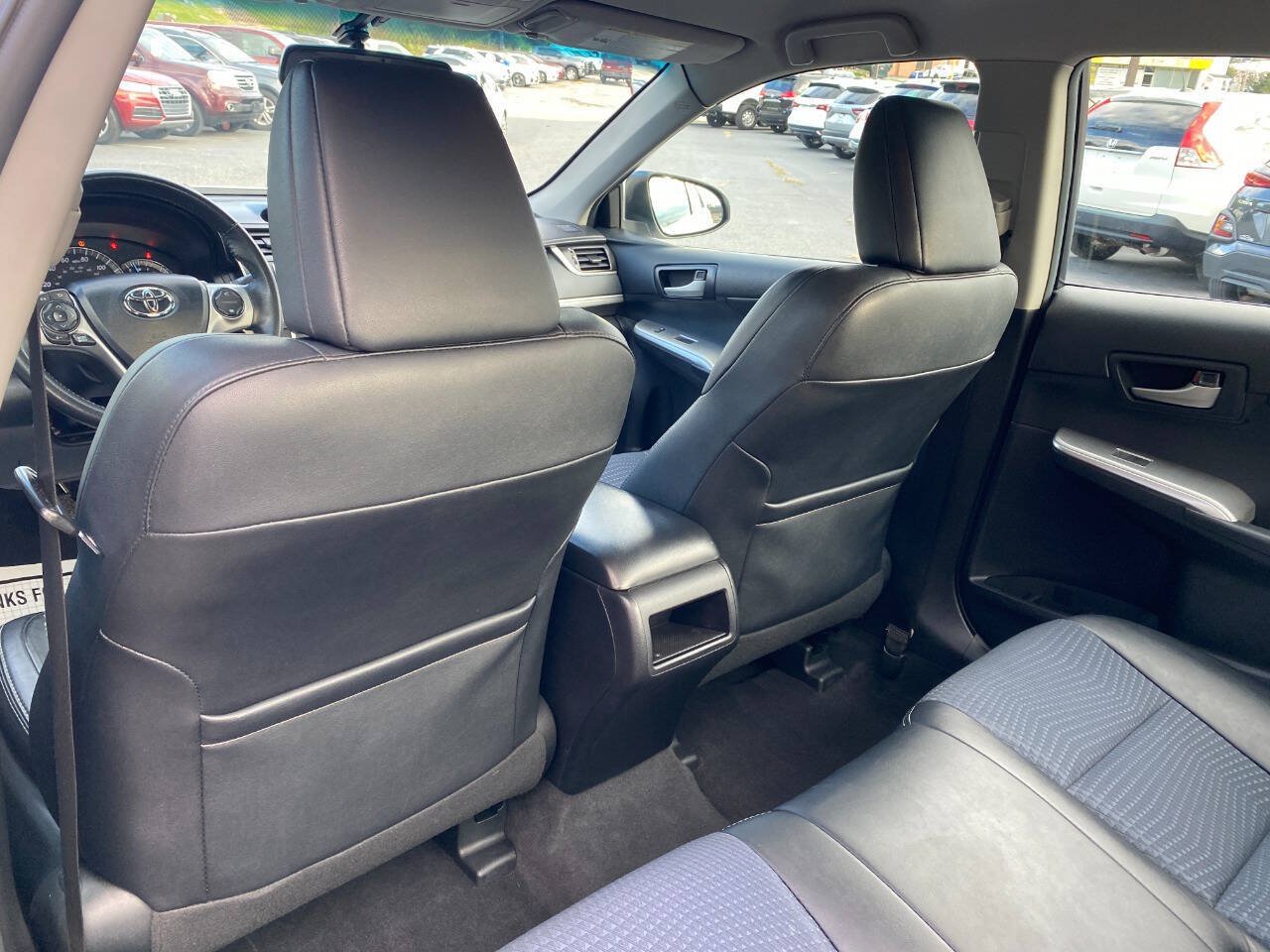 Used 2013 Toyota Camry SE FWD image 23