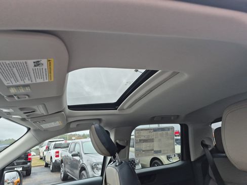 New 2025 Ford Maverick Lariat w/ 4K Tow Package image 21