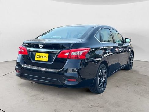 Used 2019 Nissan Sentra S FWD image 5