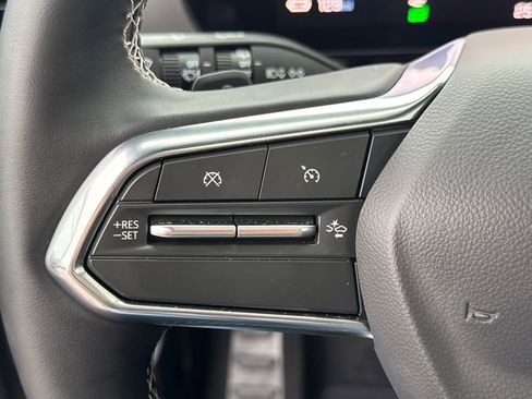 Used 2024 Chevrolet Blazer EV LT image 35