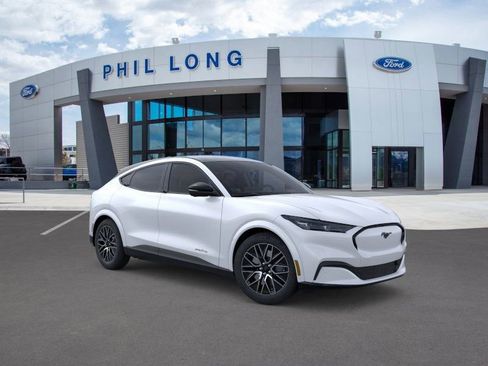 New 2026 Ford Mustang Mach-E Premium image 7