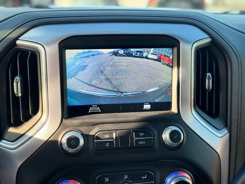 Used 2020 GMC Sierra 1500 SLE w/ SLE Value Package image 19