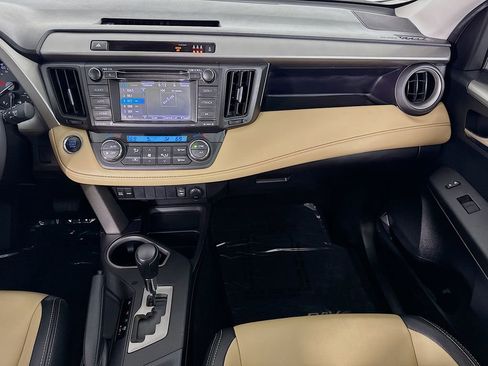 Used 2018 Toyota RAV4 XLE image 28