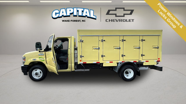 Used 2022 Ford E-450 and Econoline 450 Super Duty RWD image 13
