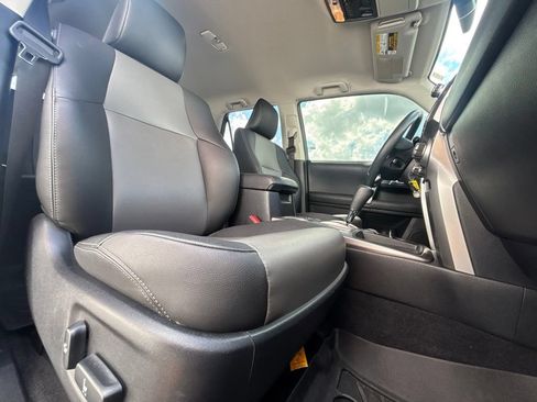Used 2019 Toyota 4Runner SR5 Premium RWD image 25