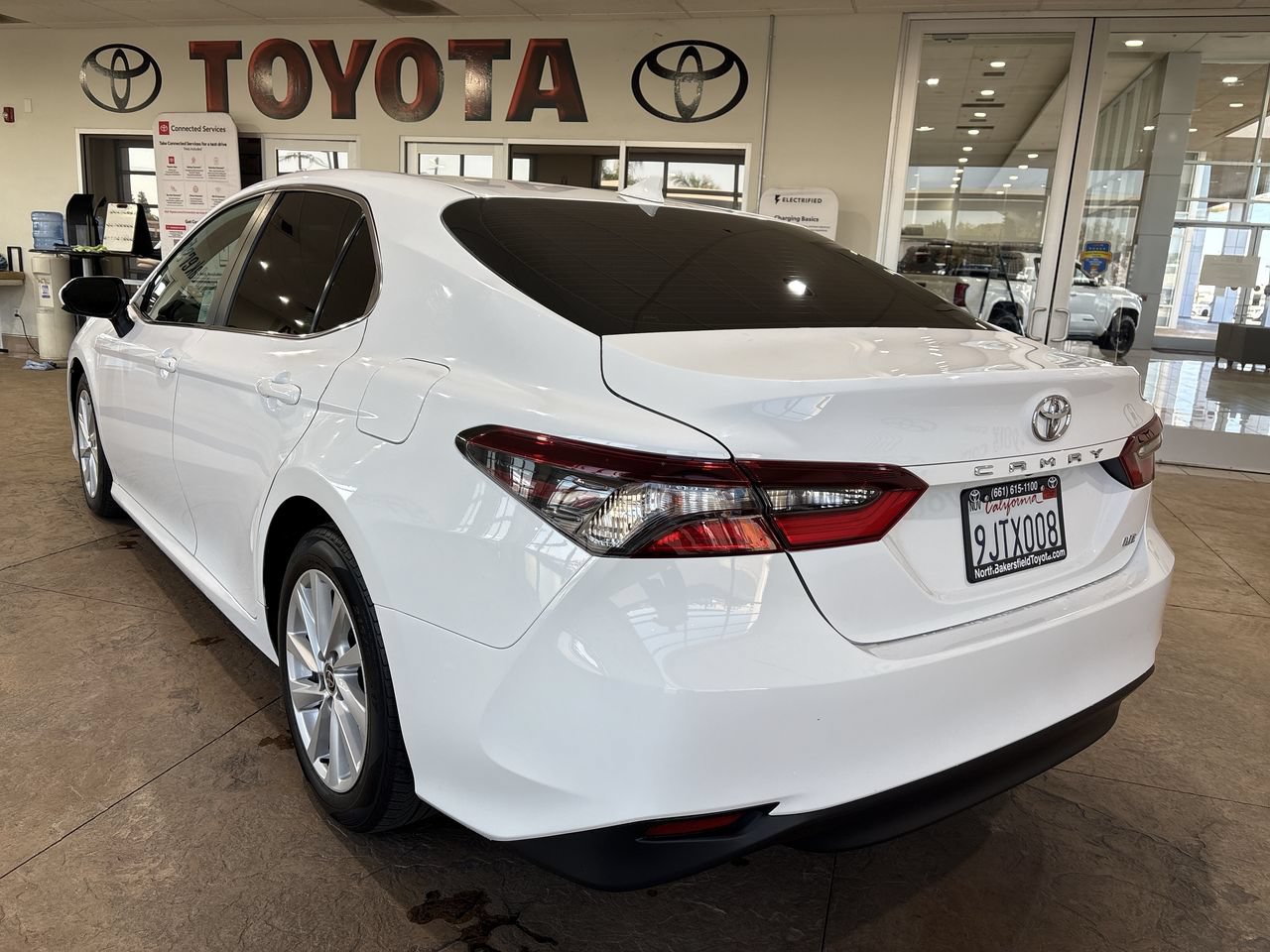Certified 2022 Toyota Camry LE FWD image 8