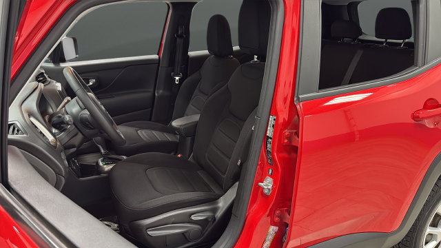 Used 2022 Jeep Renegade Latitude AWD/4WD image 10