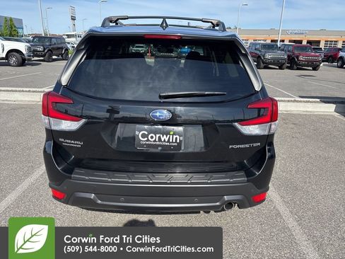 Used 2020 Subaru Forester Limited w/ Popular Package #3 AWD/4WD image 8