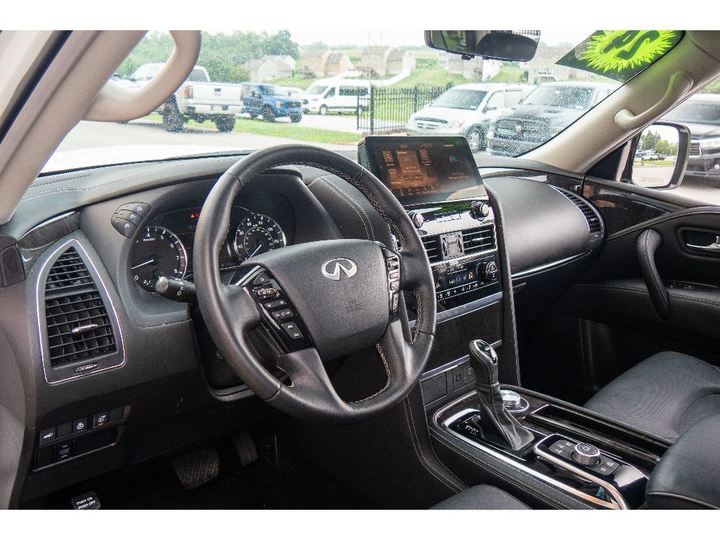 Used 2024 INFINITI QX80 Luxe w/ Cargo Package AWD/4WD image 14