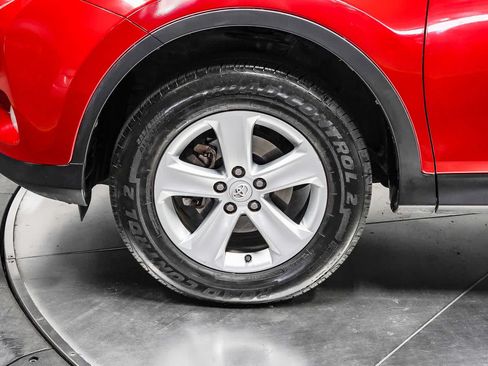 Used 2014 Toyota RAV4 XLE w/ Preferred Accessory Package FWD image 9