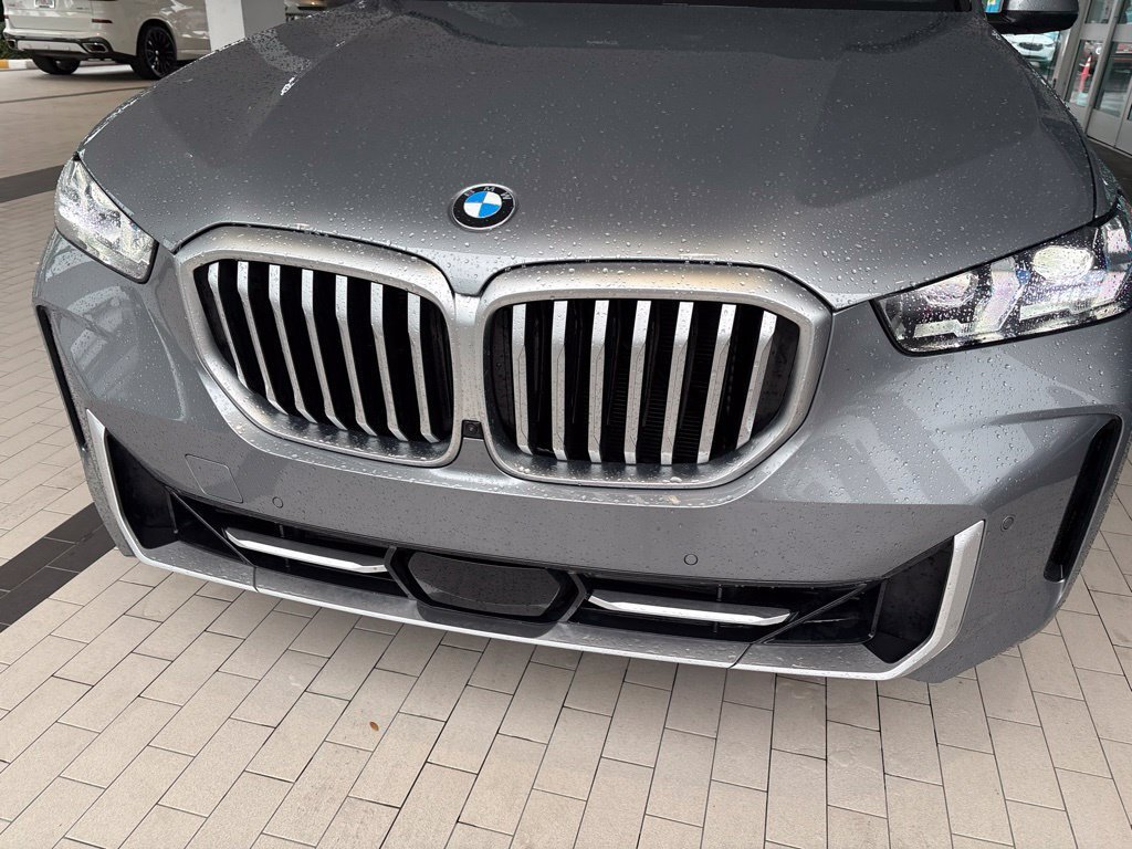 Used 2024 BMW X5 sDrive40i w/ Premium Package RWD image 11