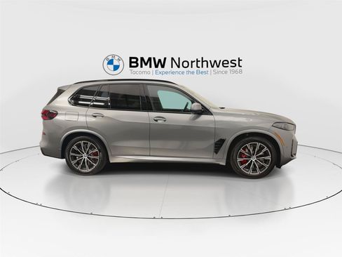 New 2026 BMW X5 xDrive50e w/ M Sport Package AWD/4WD image 5