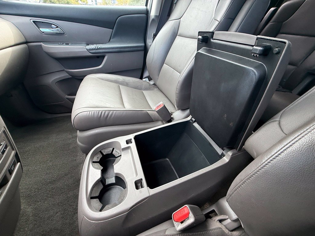 Used 2016 Honda Odyssey Touring Elite image 24