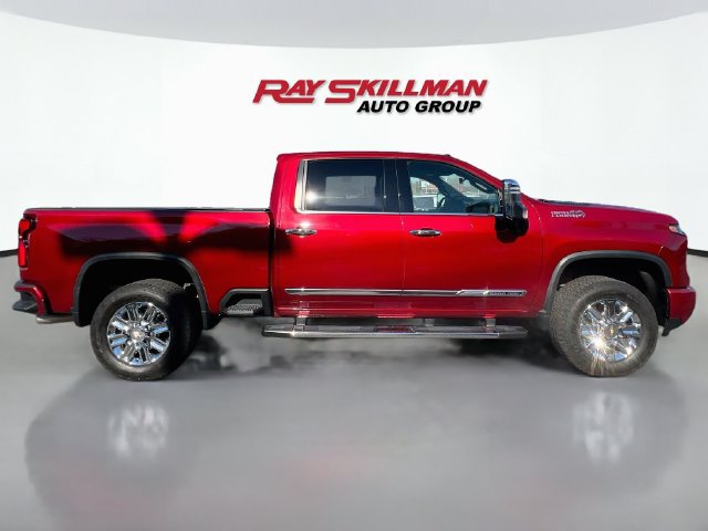Used 2024 Chevrolet Silverado 2500 High Country w/ High Country Premium Package AWD/4WD image 7