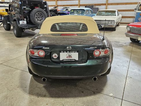 Used 2008 MAZDA MX-5 Miata Sport RWD image 7
