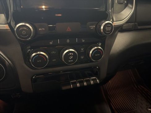 Used 2021 RAM 1500 Big Horn image 21