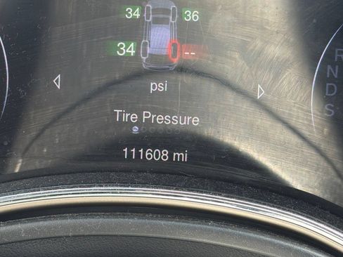 Used 2015 Jeep Grand Cherokee Overland AWD/4WD image 7