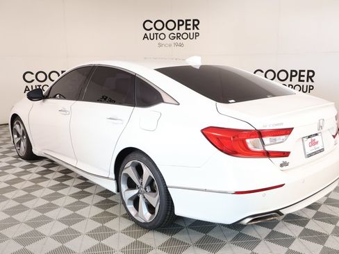 Used 2019 Honda Accord Touring image 23