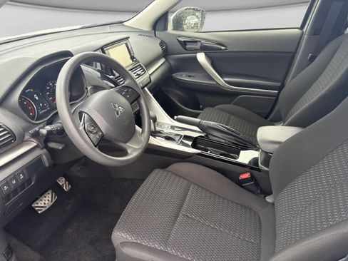 Used 2025 Mitsubishi Eclipse Cross ES AWD/4WD image 9