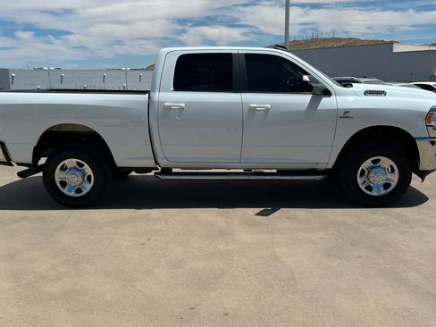 Used 2020 RAM 2500 Big Horn AWD/4WD image 7