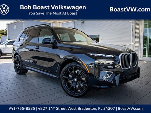Used 2025 BMW X7 xDrive40i w/ M Sport Package AWD/4WD image 1