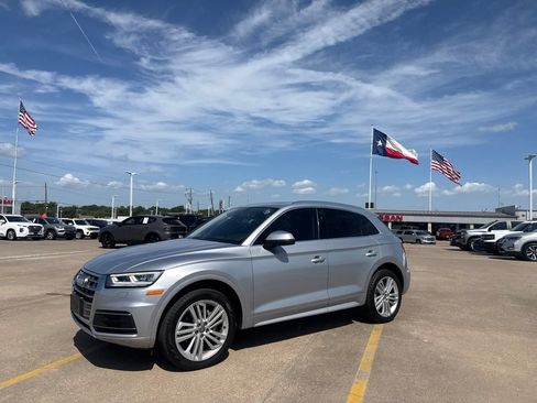 Used 2019 Audi Q5 2.0T Premium Plus w/ Premium Plus Package AWD/4WD image 9