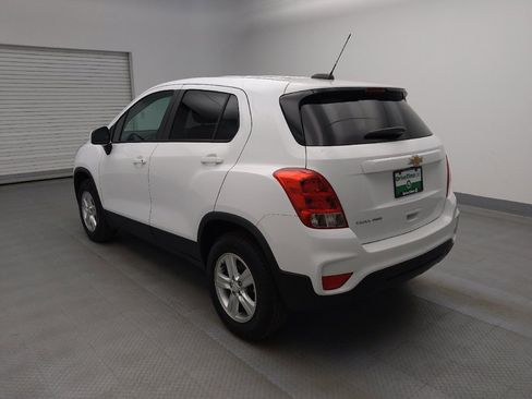 Used 2020 Chevrolet Trax LS w/ Tint and Cruise Package image 5
