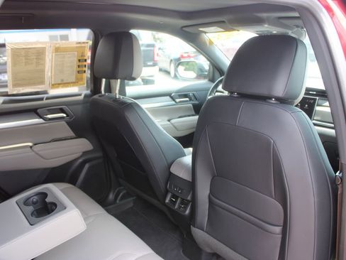 Used 2025 GMC Terrain Elevation w/ Elevation Premium Package AWD/4WD image 37