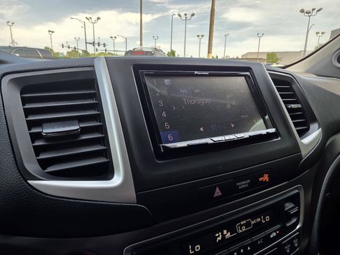 Used 2019 Honda Ridgeline Sport image 17