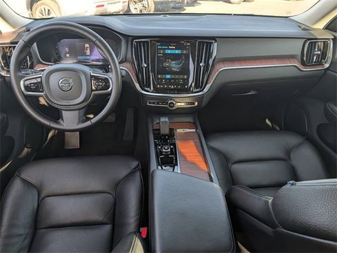 Used 2025 Volvo S60 B5 Plus image 20