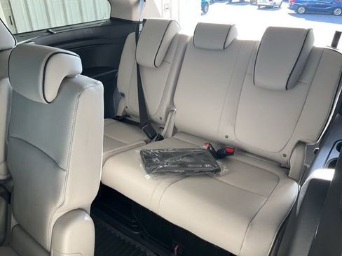 New 2026 Honda Odyssey Touring image 18