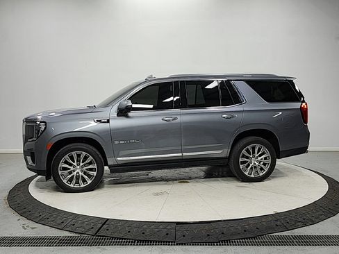 Used 2021 GMC Yukon Denali w/ Denali Premium Package AWD/4WD image 4