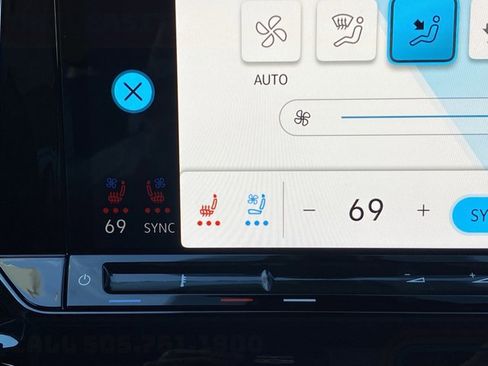 New 2026 Volkswagen Atlas Cross Sport SE AWD/4WD image 28