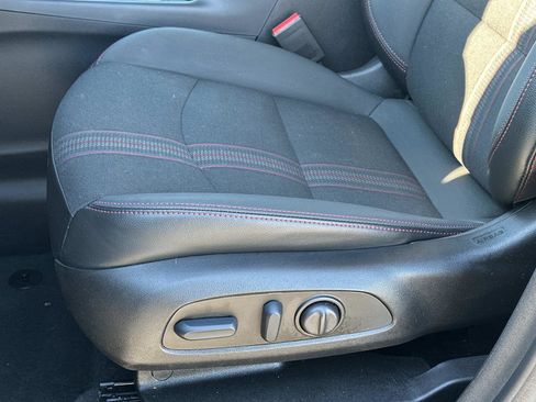 Certified 2022 Chevrolet Equinox RS image 18