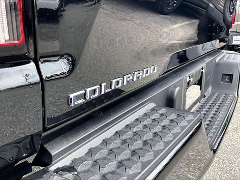 Used 2023 Chevrolet Colorado W/T RWD image 8