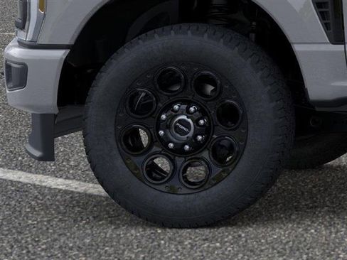 New 2025 Ford F350 Lariat w/ Lariat Ultimate Package image 19