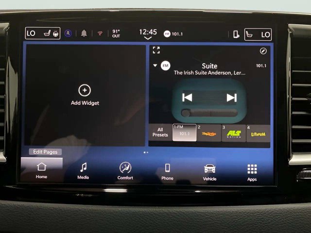 Used 2025 Chrysler Pacifica Select FWD image 40