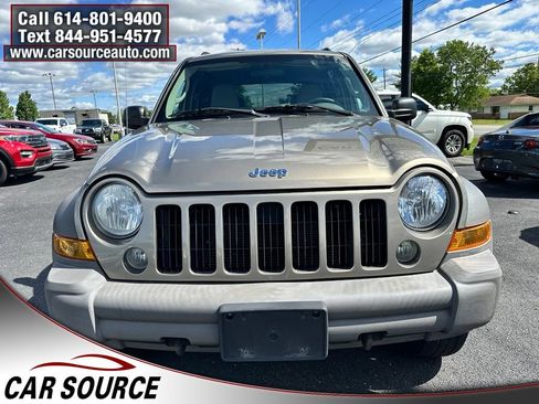 Used 2007 Jeep Liberty Sport AWD/4WD image 9