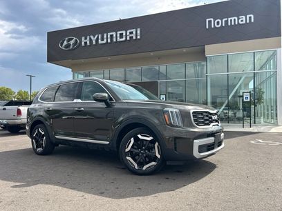 Used 2025 Kia Telluride S