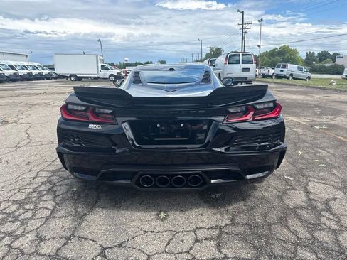 Used 2025 Chevrolet Corvette Z06 w/ Stealth Interior Trim Package RWD image 4