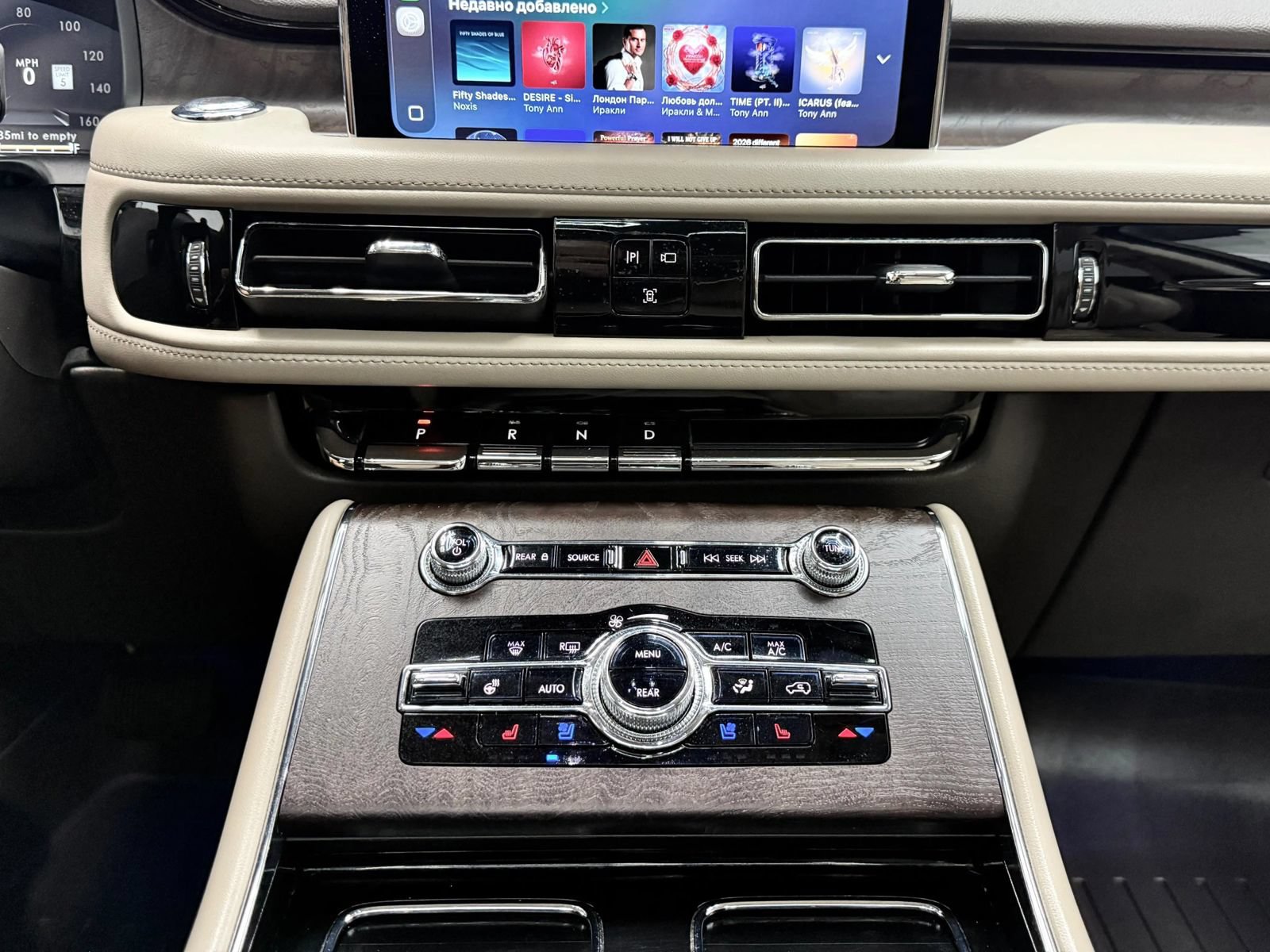 Used 2021 Lincoln Aviator Reserve w/ Equipment Group 201A AWD/4WD image 21