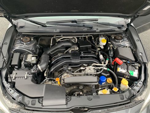 Used 2018 Subaru Impreza 2.0i Limited image 9